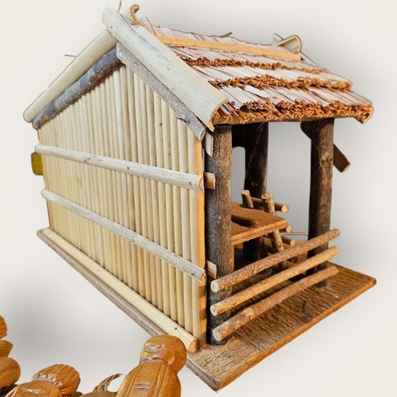 Vintage Hand Carved Wood Nativity Scene - Picture 9 of 13